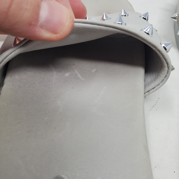 Inuovo Studded Spike Gray Leather Slides Slip On Sandals Womens 36 US 6 - Picture 5 of 10